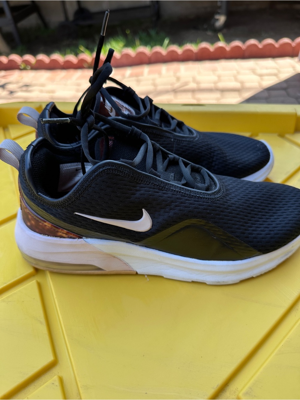 Nike Air Max Motion 2 Shoes Womens 8.5 Black Barely Rose Athletic Running Walk